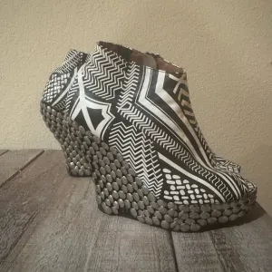 Black and White Geometric Women's Shoes