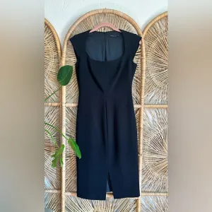 Black Halo Cap sleeve Dress
