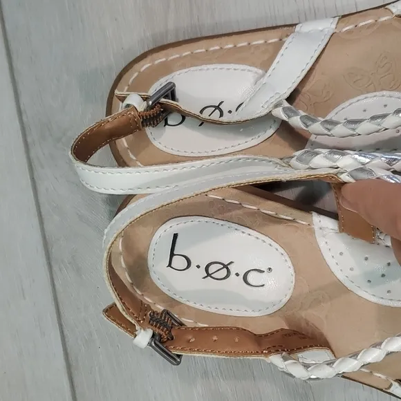 B.O.C. Womens &quot;Like New&quot; Pandy Comfort Strappy Sandals Flip Flop shoes sz 7