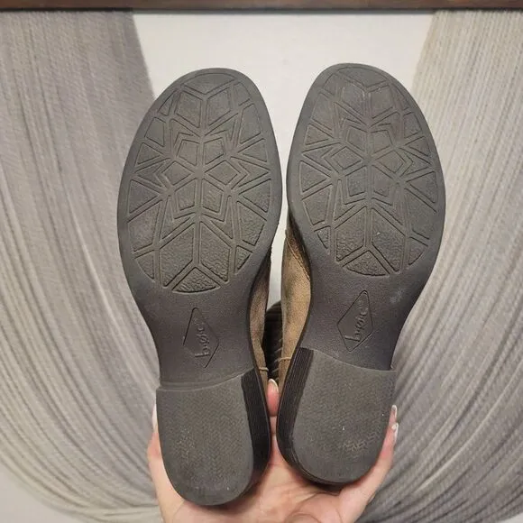 B.O.C. Bendell Taupe Ankle Boots Sz 9.5