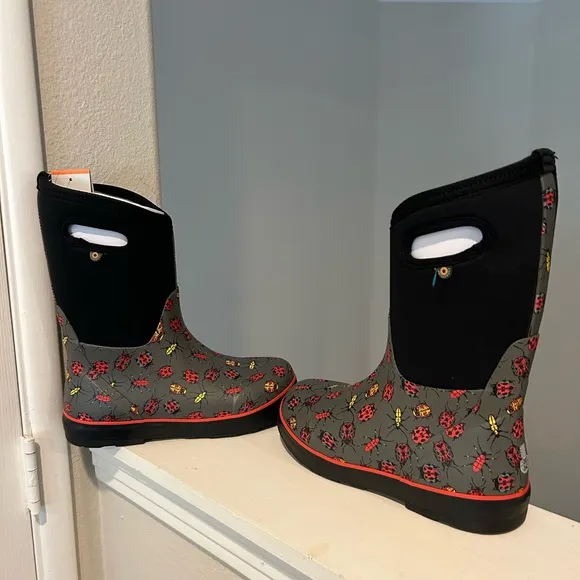 Bogs Rainboot Gray Grey Bugs Kids Boots Shoes  Youth Size 6 Outdoor Waterproof
