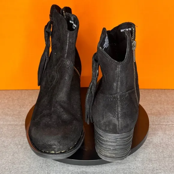 Born Alondra Black Tassle Fringe Distressed Bootie Zip Size 6 EU 36.5