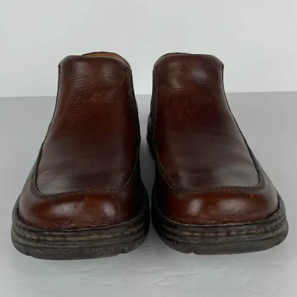 Born Hand Crafted Men's Ankle Boots Size 8.5 Color Brown Pull On