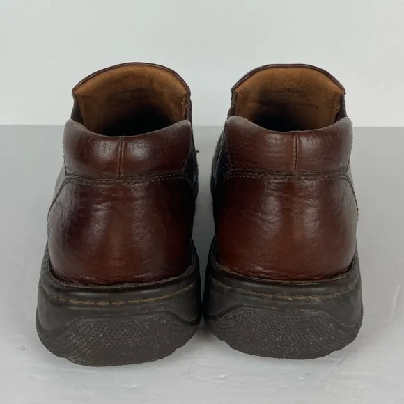 Born Hand Crafted Men's Ankle Boots Size 8.5 Color Brown Pull On