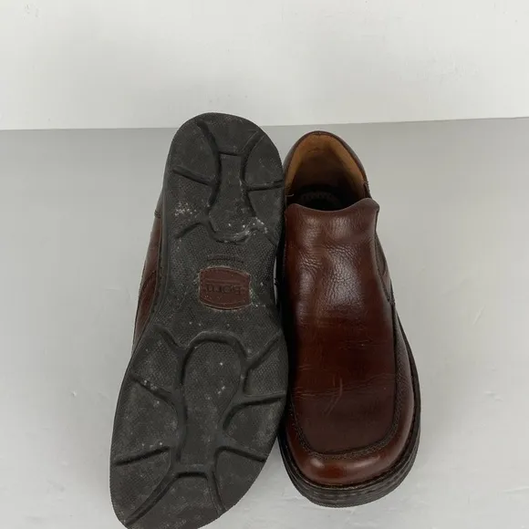 Born Hand Crafted Men's Ankle Boots Size 8.5 Color Brown Pull On