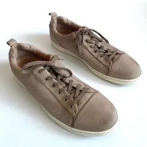 Born Men's Beige Leather Sneakers Size 11M Casual Lace Up Shoes