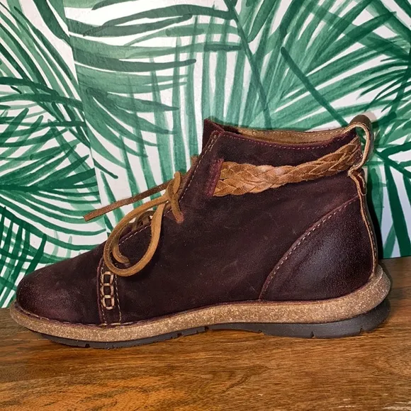 Born Temple Burgundy Leather Tied Ankle Boots Women’s 8.5 F32547