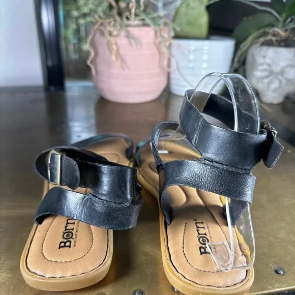 Born Womens Sandals Strappy Khelc Gladiator Cushioned Flat Leather Black 7