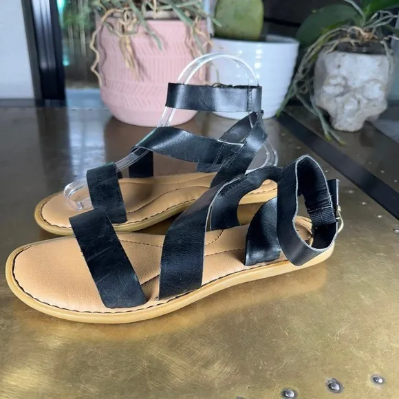 Born Womens Sandals Strappy Khelc Gladiator Cushioned Flat Leather Black 7