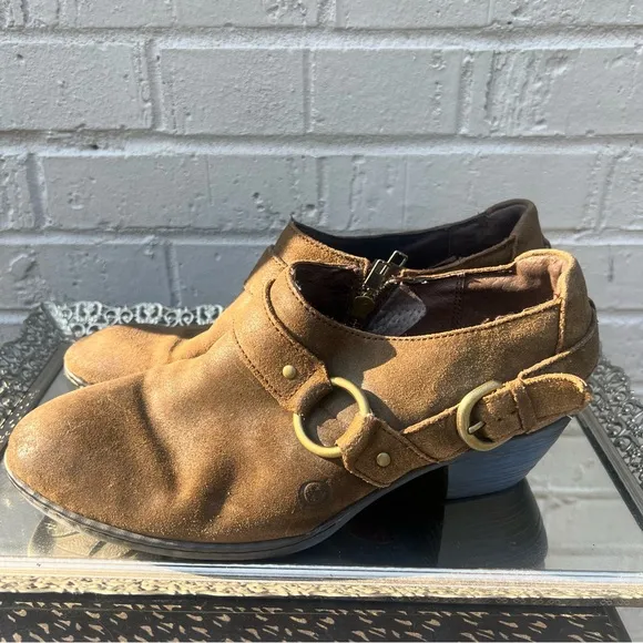 Born Women’s Zowy Suede Ankle boots