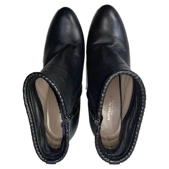 Bottega Veneta Ankle Boots in Black Leather