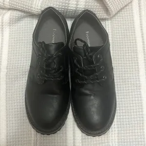 Boy's dressy shoes