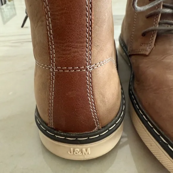 Boys Johnston &amp; Murphy ankle boots. Boys