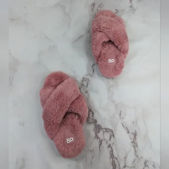 BP Faux Fur Slippers Women 7 8 Pink Ultra Padded Cross Cross Open Toed Sophie