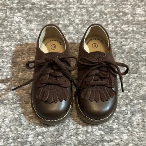 Brand New FootMates Brown classic Oxford Shoes with Fringe Detail size 6