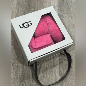 Brand New UGG Infant Booties Keelan Pink Size 02/03 Sherpa Fur Lined Slippers