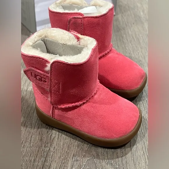 Brand New UGG Infant Booties Keelan Pink Size 02/03 Sherpa Fur Lined Slippers