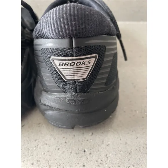 BROOKS 'Addiction 14' Size US 8.5 D Mens Black Running Shoes Cushioned Sneakers