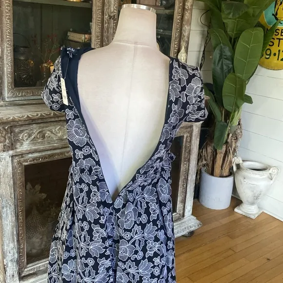 BROOKS BROTHERS GIRLS LUXURY DRESS 16 NEW