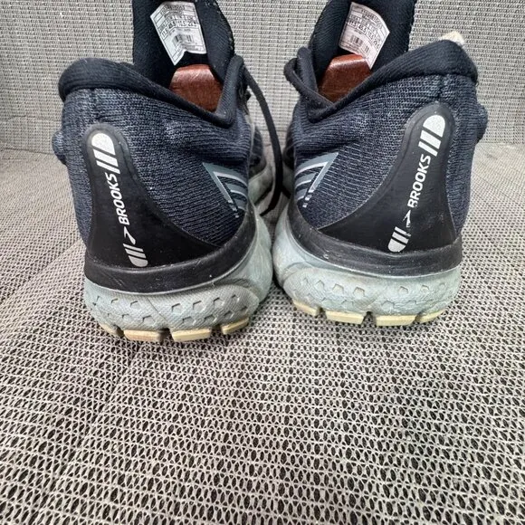 Brooks Ghost 13 Mens Size 11.5M Black &amp; Gray Road Running Shoes