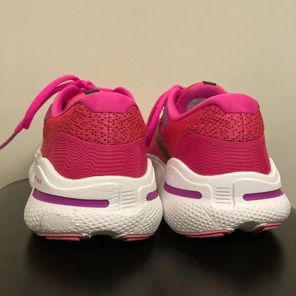 Brooks Ghost Max Cushioned Comfort Running Walking Shoes in Pink - Womens Size 7