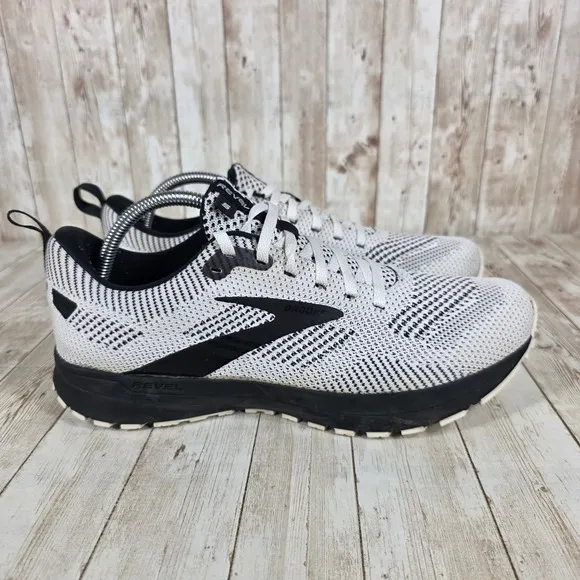 Brooks Revel 5.0 Running Shoes Athletic Sneakers White Black Women's 11