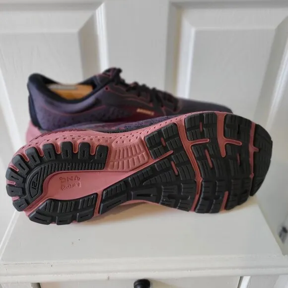 Brooks Women's Adrenaline GTS 21 Running Shoes Size 11