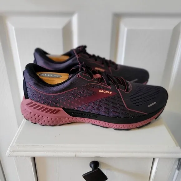 Brooks Women's Adrenaline GTS 21 Running Shoes Size 11