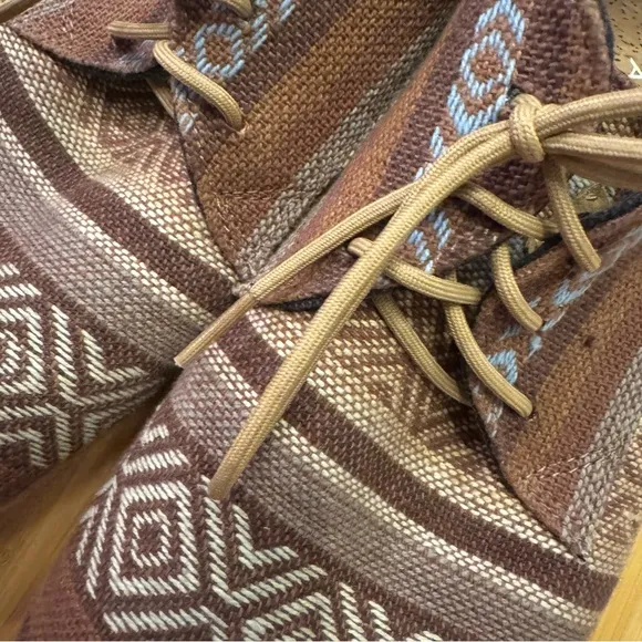 Brown Cloth Oxfords with Geometric Pattern - EUC