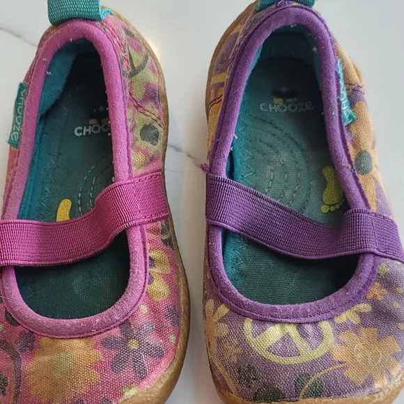 Bundle Of Baby Girl Shoes Includes Mini Melissa, Crocs, Chooze, Baby Gap Size 6