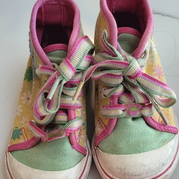 Bundle Of Baby Girl Shoes Includes Mini Melissa, Crocs, Chooze, Baby Gap Size 6