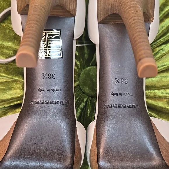 Burberry Women's Heels Size 38 1/2. Size 7.5 US. NEW!  Luxury. Designer.