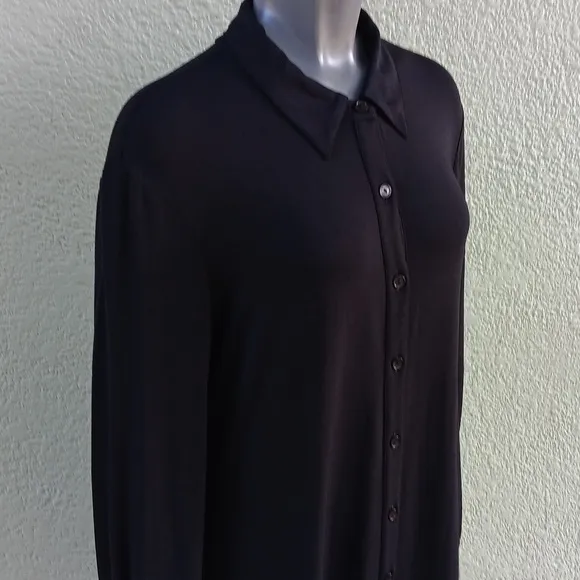 CAMI INTERNATIONAL LADIES BLACK (11) BUTTON FT CLOSURE LUXURY DRESS (TAIWAN)