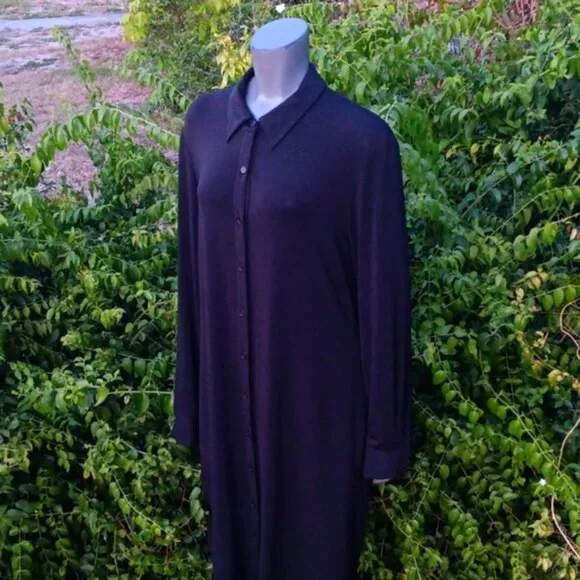 CAMI INTERNATIONAL LADIES BLACK (11) BUTTON FT CLOSURE LUXURY DRESS (TAIWAN)