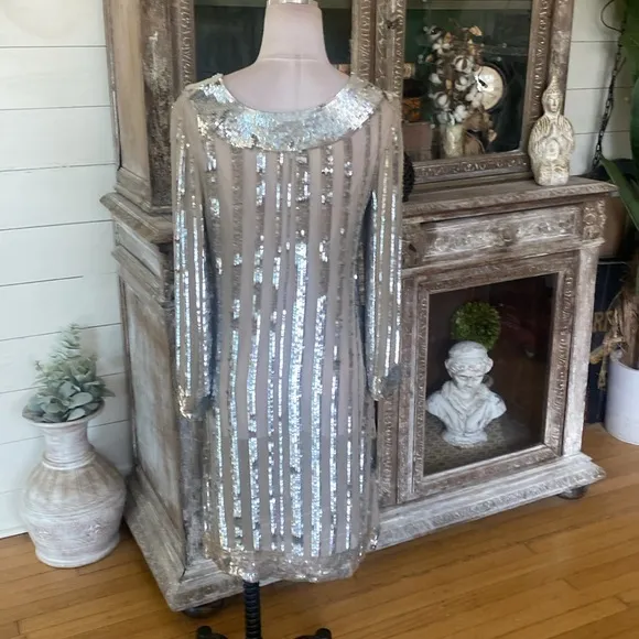 CANDELA STYLEBUG LUXURY SHEER SEQUIN V NECK DRESS EVENING COCKTAIL 8 NEW