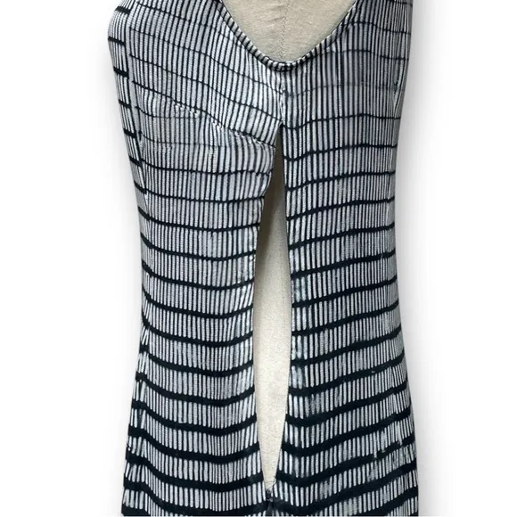CARACTERE Sleeveless Maxi Dress Black White Stripe Size 6 Minimalist Chic Summer