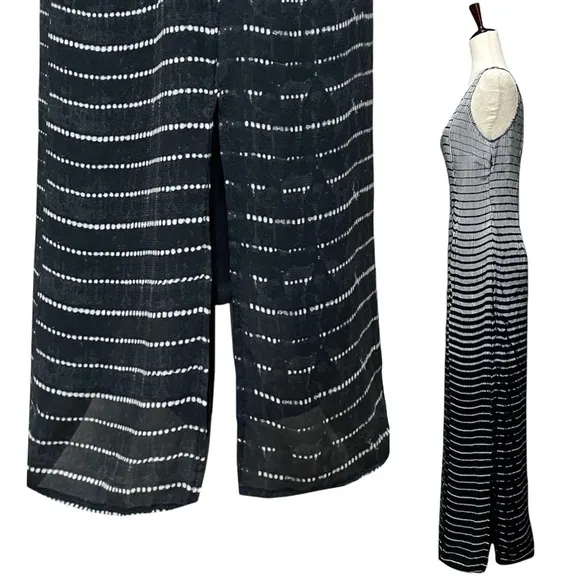 CARACTERE Sleeveless Maxi Dress Black White Stripe Size 6 Minimalist Chic Summer