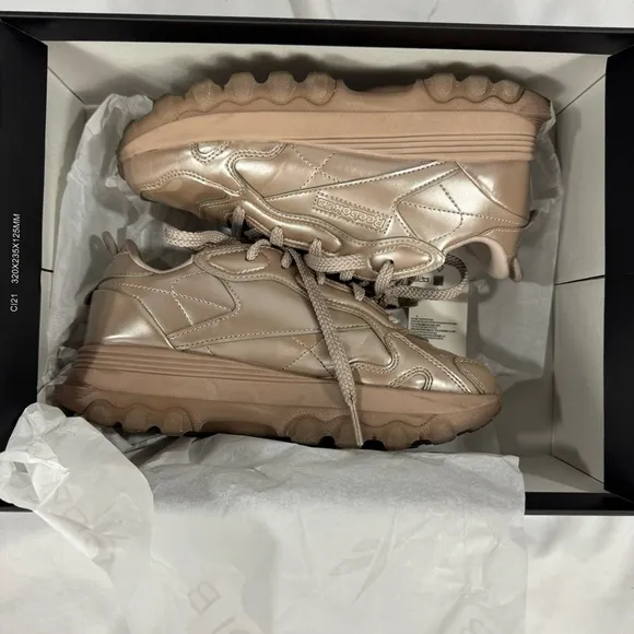 Cardi B Reebok Sneakers Rose Gold Juniors