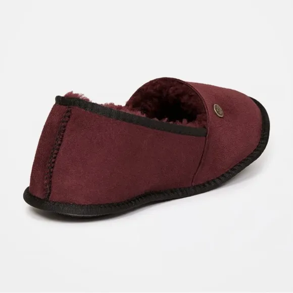 Celtic &amp; Co. Sheepskin Venetian Slippers