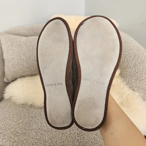 Celtic and Co Ballerina Fur Pom Pom Slippers in color Vole