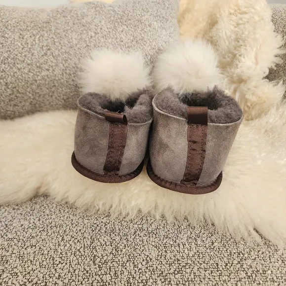 Celtic and Co Ballerina Fur Pom Pom Slippers in color Vole