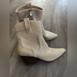 C.G Elegant Cream bedazzle Ankle Boots NWOT