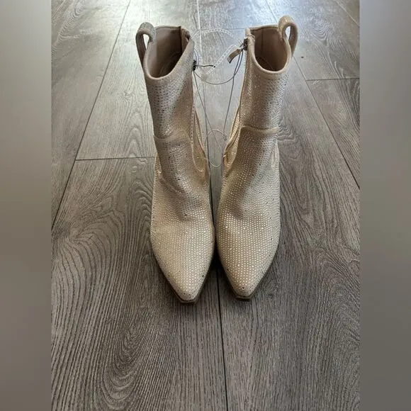 C.G Elegant Cream bedazzle Ankle Boots NWOT