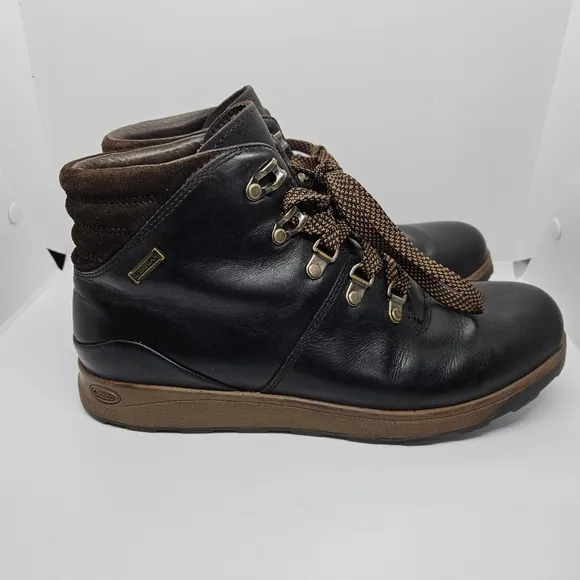 Chaco Frontier casual waterproof lace up boots in Java black and brown size 9