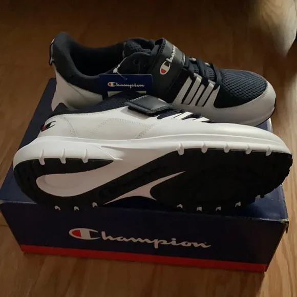 Champion® Motive Kids' Sneakers-Size:7-Navy White
