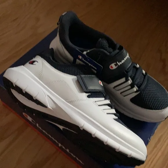 Champion® Motive Kids' Sneakers-Size:7-Navy White