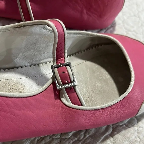 CHANEL VINTAGE Pink and White Women's Ballet Flat Shoes sz 42
