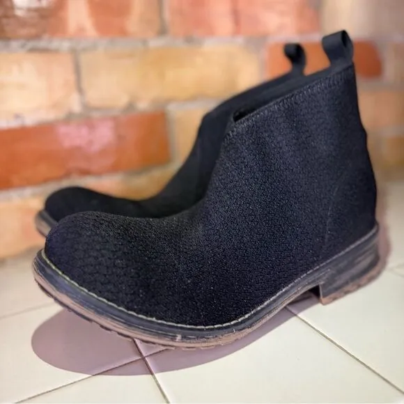 Charleston Shoe Company Liberty Ankle Boots in Black Women's size 10