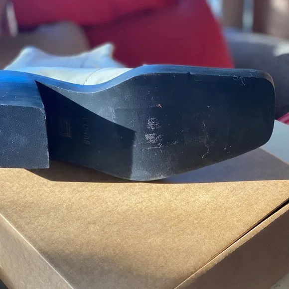 CHELSEA BOOTS NWOB