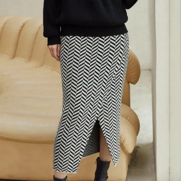 chevron pattern split hem skirt luxury elegant classic